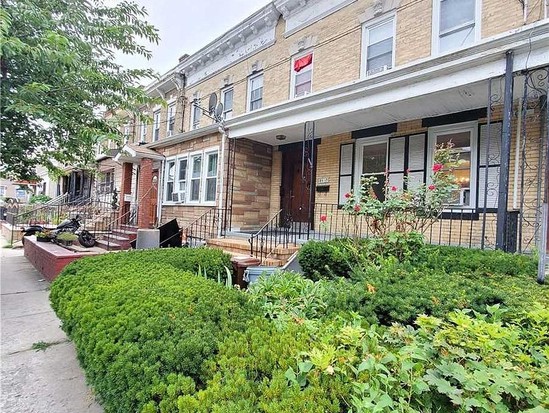 Multi-family for Sale Woodhaven, Queens