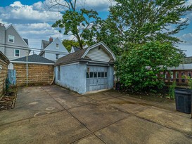 Home for Sale Kew Gardens, Queens