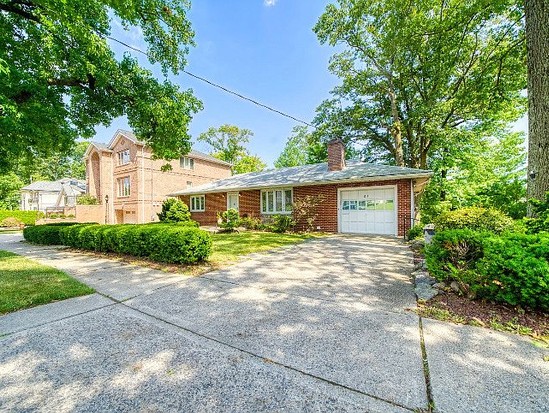 Single-family for Sale Todt Hill, Staten Island