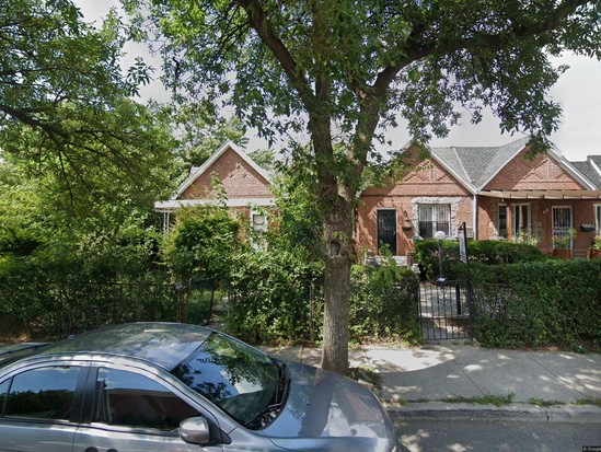 Single-family for Pre-foreclosure Canarsie, Brooklyn