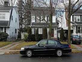 Home for Pre-foreclosure / auction Jamaica Estates, Queens