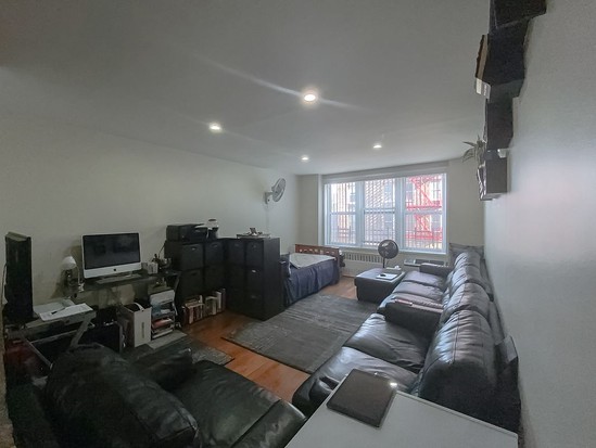 Condo for Sale Middle Village, Queens