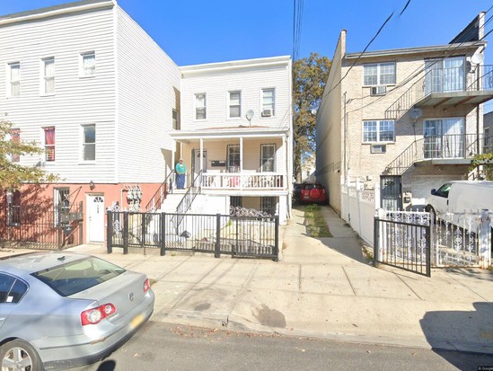 Multi-family for Pre-foreclosure Williamsbridge, Bronx