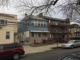 Home for Pre-foreclosure / auction Elmhurst, Queens