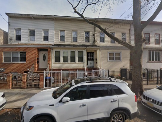 Multi-family for Sale Richmond Hill, Queens