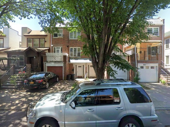 Single-family for Pre-foreclosure / auction Midwood, Brooklyn