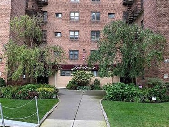 Condo for Sale Jamaica Estates, Queens