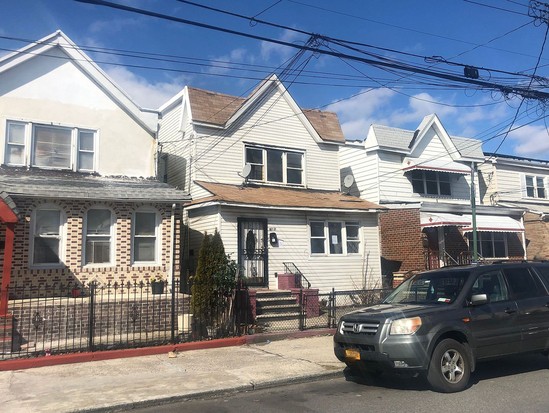 Single-family for Pre-foreclosure / auction Canarsie, Brooklyn