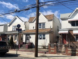 Home for Pre-foreclosure / auction Canarsie, Brooklyn