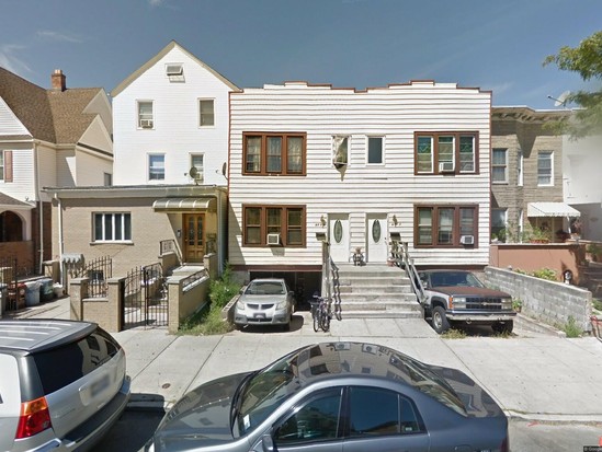 Multi-family for Pre-foreclosure / auction Bath Beach, Brooklyn