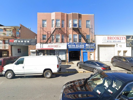 Single-family for Pre-foreclosure Bath Beach, Brooklyn