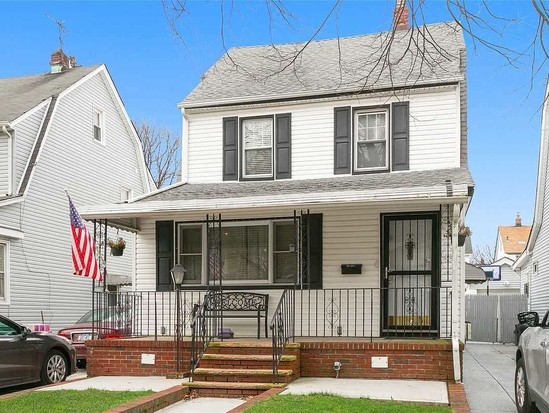 Single-family for Sale Bellerose, Queens