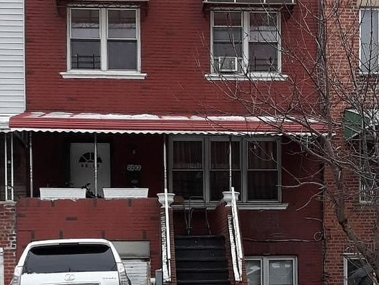 Multi-family for Contingent Gravesend, Brooklyn