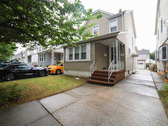 Single-family for Sale Bellerose, Queens