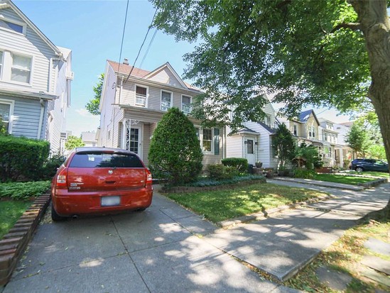 Single-family for Sale Bellerose, Queens