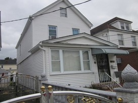 Home for Pre-foreclosure / auction Hollis, Queens