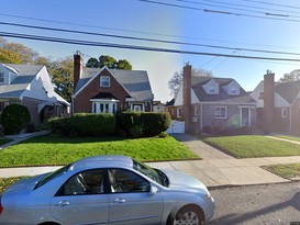 Home for Pre-foreclosure Queens Village, Queens