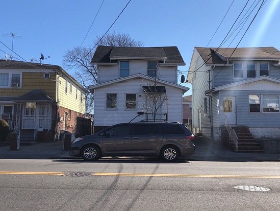 Single-family for Pre-foreclosure / auction Canarsie, Brooklyn