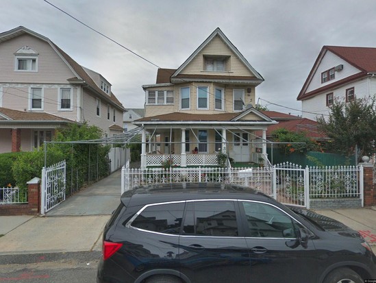 Single-family for Pre-foreclosure Richmond Hill, Queens