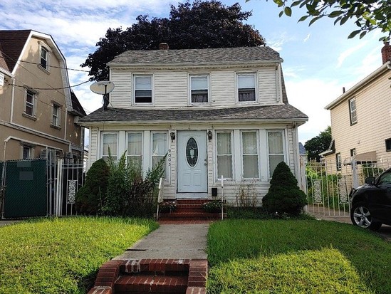 Single-family for Pre-foreclosure / auction Queens Village, Queens