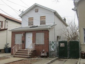 Home for Pre-foreclosure / auction Ozone Park, Queens