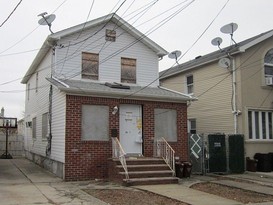 Home for Pre-foreclosure / auction Ozone Park, Queens