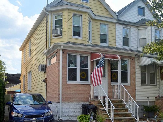 Single-family for Sale Rego Park, Queens