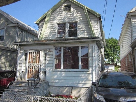 Single-family for Pre-foreclosure / auction Hollis, Queens