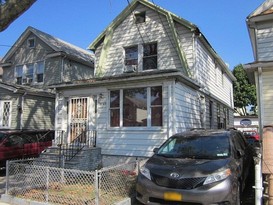 Home for Pre-foreclosure / auction Hollis, Queens