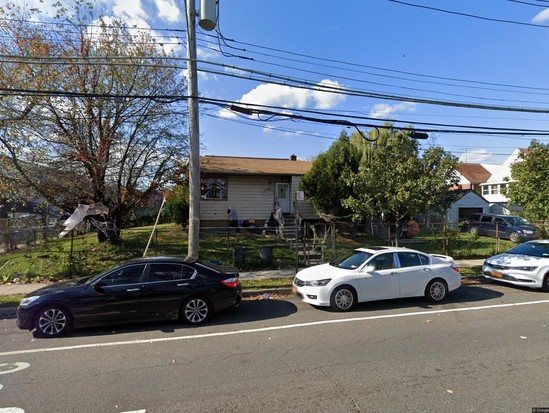 Single-family for Pre-foreclosure Castle Hill, Bronx