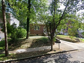 Home for Pre-foreclosure Huguenot, Staten Island