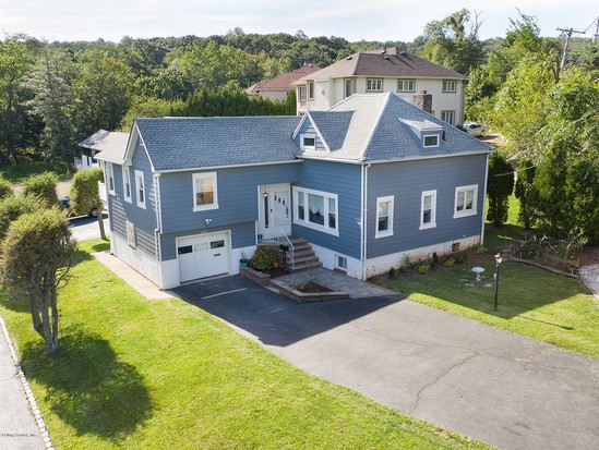 Single-family for Sale Todt Hill, Staten Island