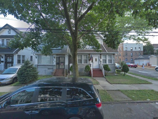 Multi-family for Sale Woodhaven, Queens