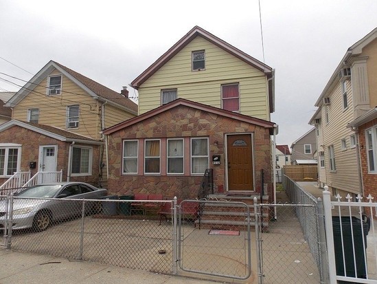 Single-family for Pre-foreclosure / auction Hollis, Queens