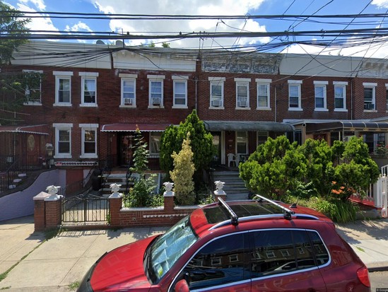 Single-family for Pre-foreclosure / auction Woodhaven, Queens