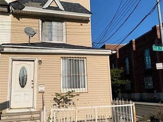 Single-family for Sale Jamaica, Queens