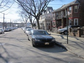 Home for Pre-foreclosure / auction Jamaica, Queens