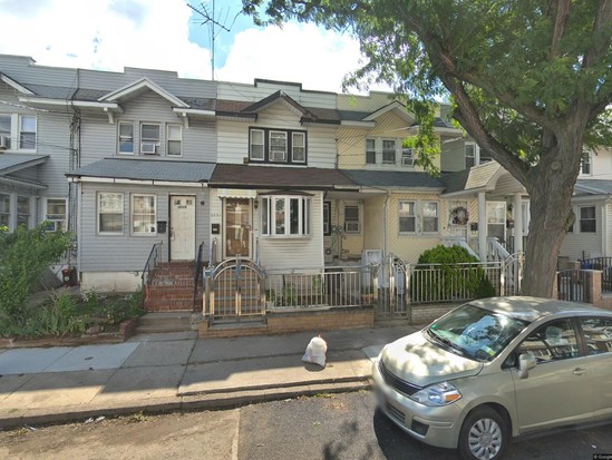 Single-family for Sale Woodhaven, Queens