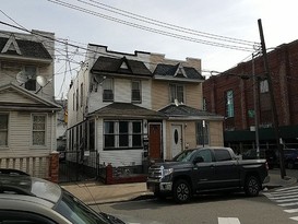 Home for Pre-foreclosure / auction Jamaica, Queens