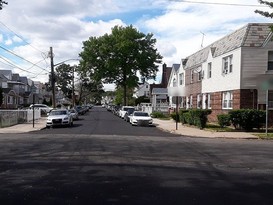 Home for Pre-foreclosure / auction Queens Village, Queens