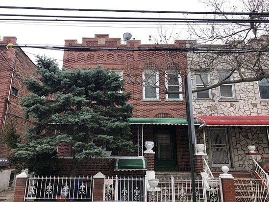 Single-family for Pre-foreclosure / auction Canarsie, Brooklyn