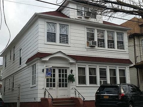 Single-family for Pre-foreclosure / auction Elmhurst, Queens