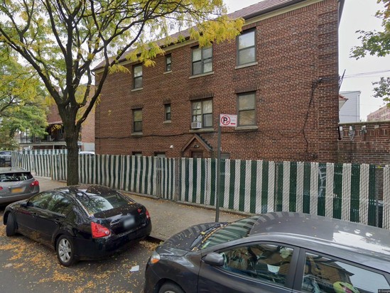 Multi-family for Pre-foreclosure / auction Elmhurst, Queens