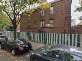 Home for Pre-foreclosure / auction Elmhurst, Queens