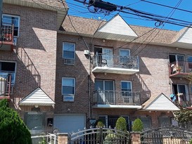 Home for Pre-foreclosure / auction Hollis, Queens