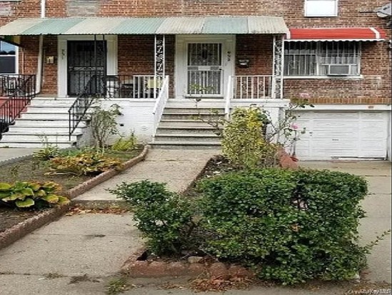 Townhouse for Sale Williamsbridge, Bronx