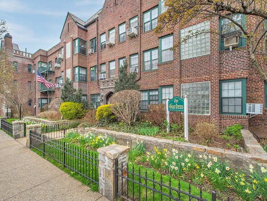 Condo for Sale Forest Hills, Queens