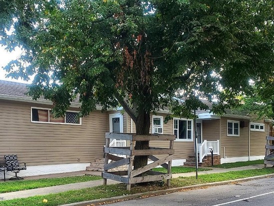 Single-family for Sale Grant City, Staten Island