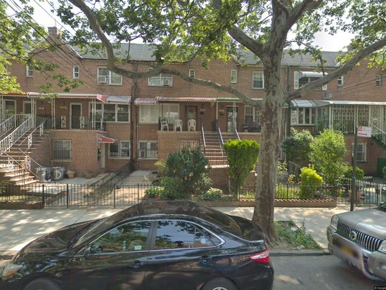 Multi-family for Pre-foreclosure / auction Canarsie, Brooklyn