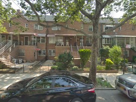 Home for Pre-foreclosure / auction Canarsie, Brooklyn